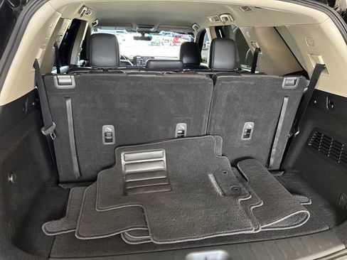 Used 2024 Nissan Pathfinder SL AWD/4WD image 20