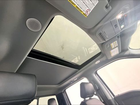 Used 2024 Ford F250 Lariat w/ Lariat Ultimate Package image 22