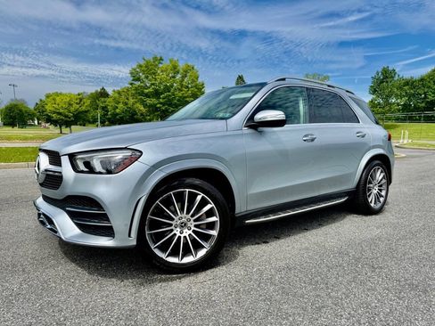 Used 2022 Mercedes-Benz GLE 350 4MATIC w/ AMG Line Exterior image 12