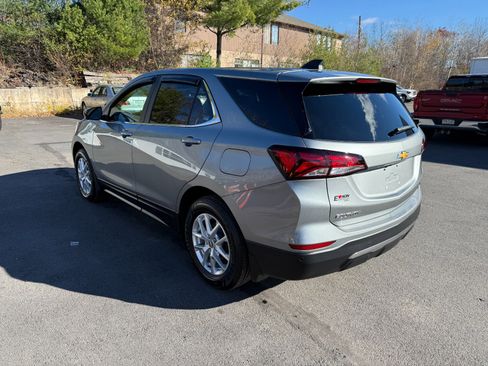 Used 2024 Chevrolet Equinox LT image 3