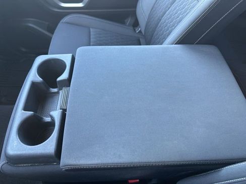 Used 2018 Nissan Titan SV image 21