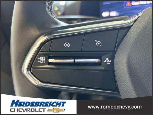 Used 2024 Chevrolet Blazer EV LT AWD/4WD image 19