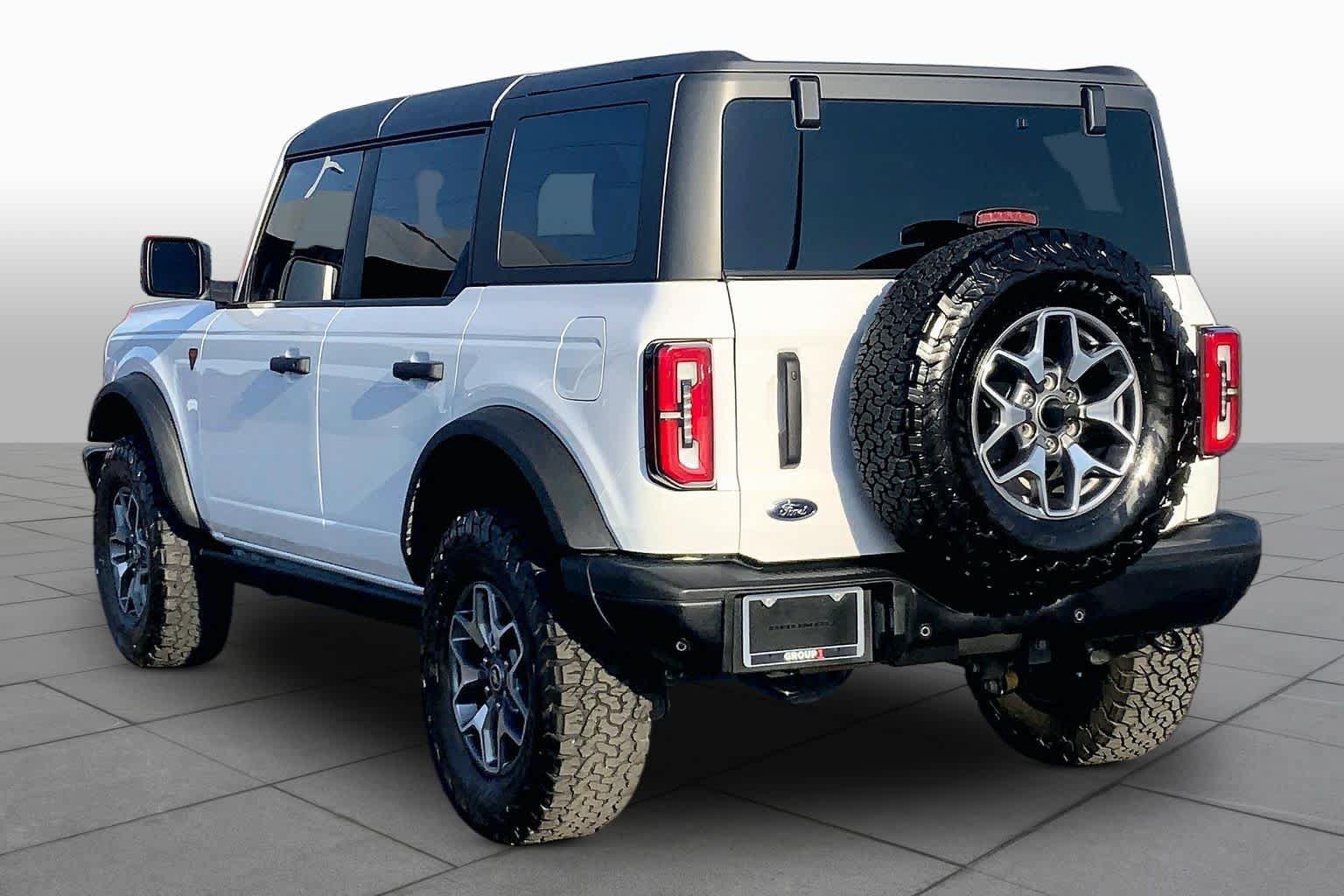 Used 2025 Ford Bronco Badlands AWD/4WD image 12