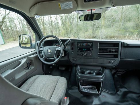 Used 2014 Chevrolet Express 3500 LS image 11