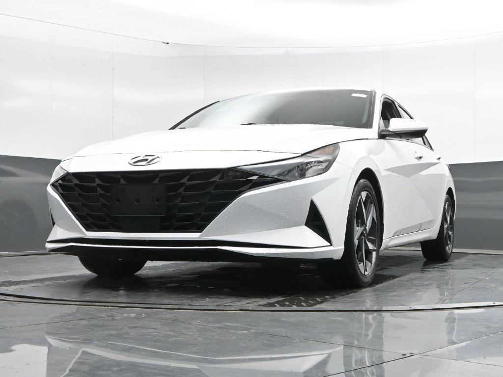 Used 2023 Hyundai Elantra SEL w/ Convenience Package FWD image 43