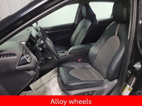 Used 2022 Toyota Camry SE image 13