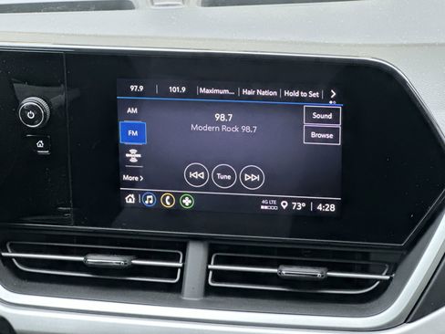 Certified 2024 Chevrolet Trax RS w/ Driver Confidence Package image 26