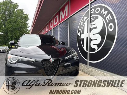 Used 2023 Alfa Romeo Stelvio Veloce AWD/4WD image 1