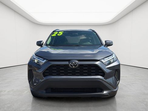 Used 2025 Toyota RAV4 XLE w/ Convenience Package AWD/4WD image 3