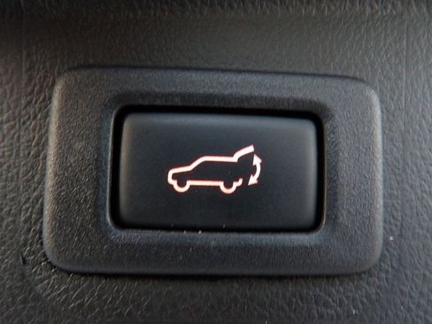 Used 2019 Subaru Outback 2.5i Limited w/ Popular Package #2 image 27