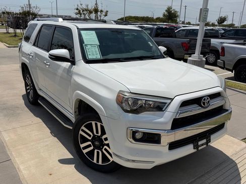 Used 2017 Toyota 4Runner Limited AWD/4WD image 4
