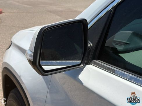 Used 2023 Chevrolet Traverse LS w/ Safety Package FWD image 25