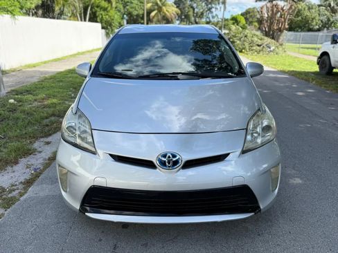 Used 2015 Toyota Prius Two FWD image 4