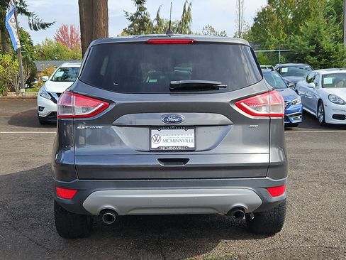 Used 2015 Ford Escape SE image 4