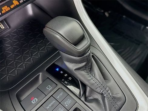 Certified 2025 Toyota RAV4 LE image 16