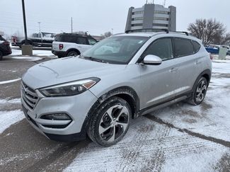 Used 2017 Hyundai Tucson Limited video 2