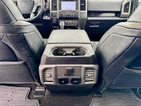 Used 2019 Ford F150 Raptor w/ Equipment Group 802A Luxury AWD/4WD image 32