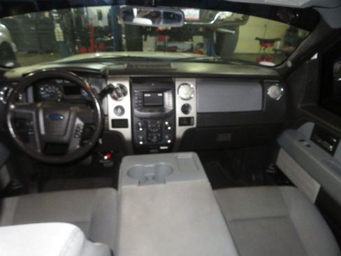 Used 2014 Ford F150 XLT w/ Equipment Group 301A Mid image 39