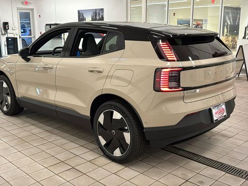 New 2026 Volvo EX30 Ultra w/ Protection Package Premier image 7