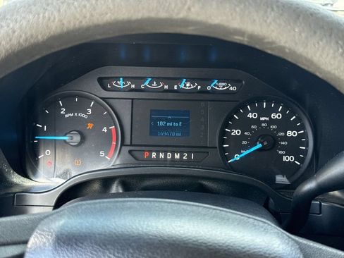Used 2017 Ford F250 XL w/ Power Equipment Group AWD/4WD image 24