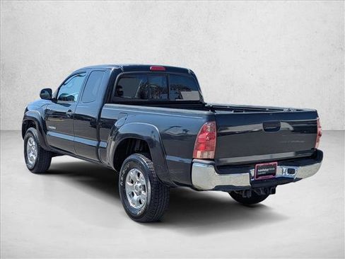 Used 2006 Toyota Tacoma PreRunner image 8