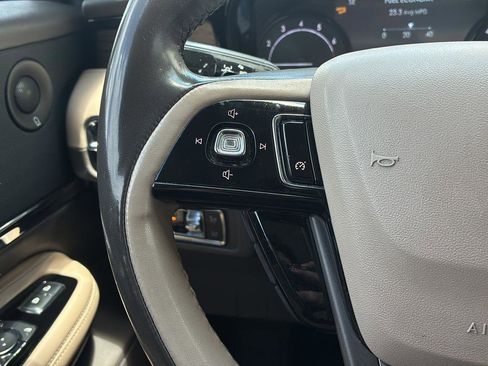 Used 2020 Lincoln Corsair Reserve w/ Appearance Package FWD image 27