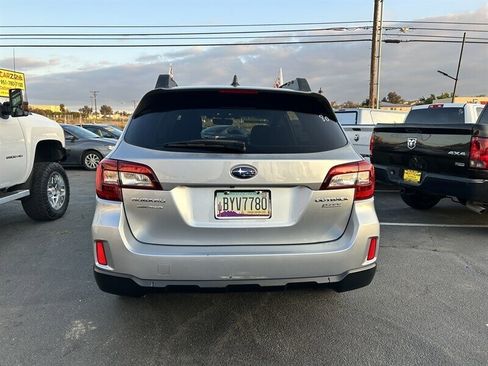 Used 2017 Subaru Outback 2.5i Premium image 25