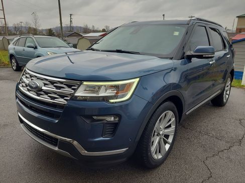 Used 2018 Ford Explorer Limited w/ Equipment Group 301A image 7
