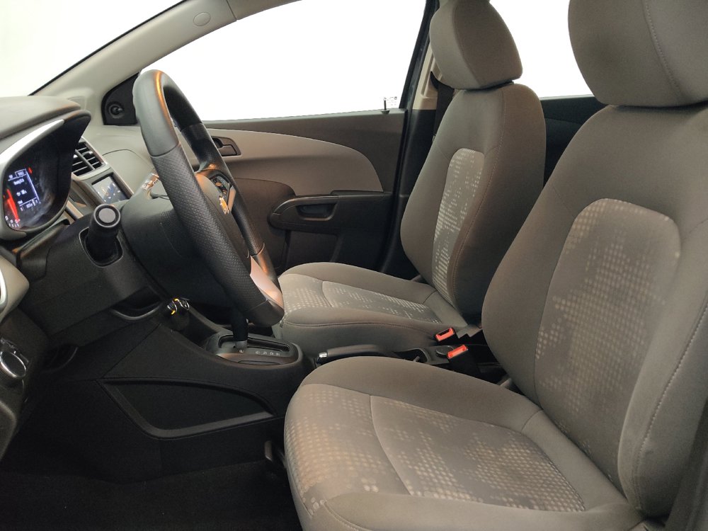 Used 2020 Chevrolet Sonic LT FWD image 17