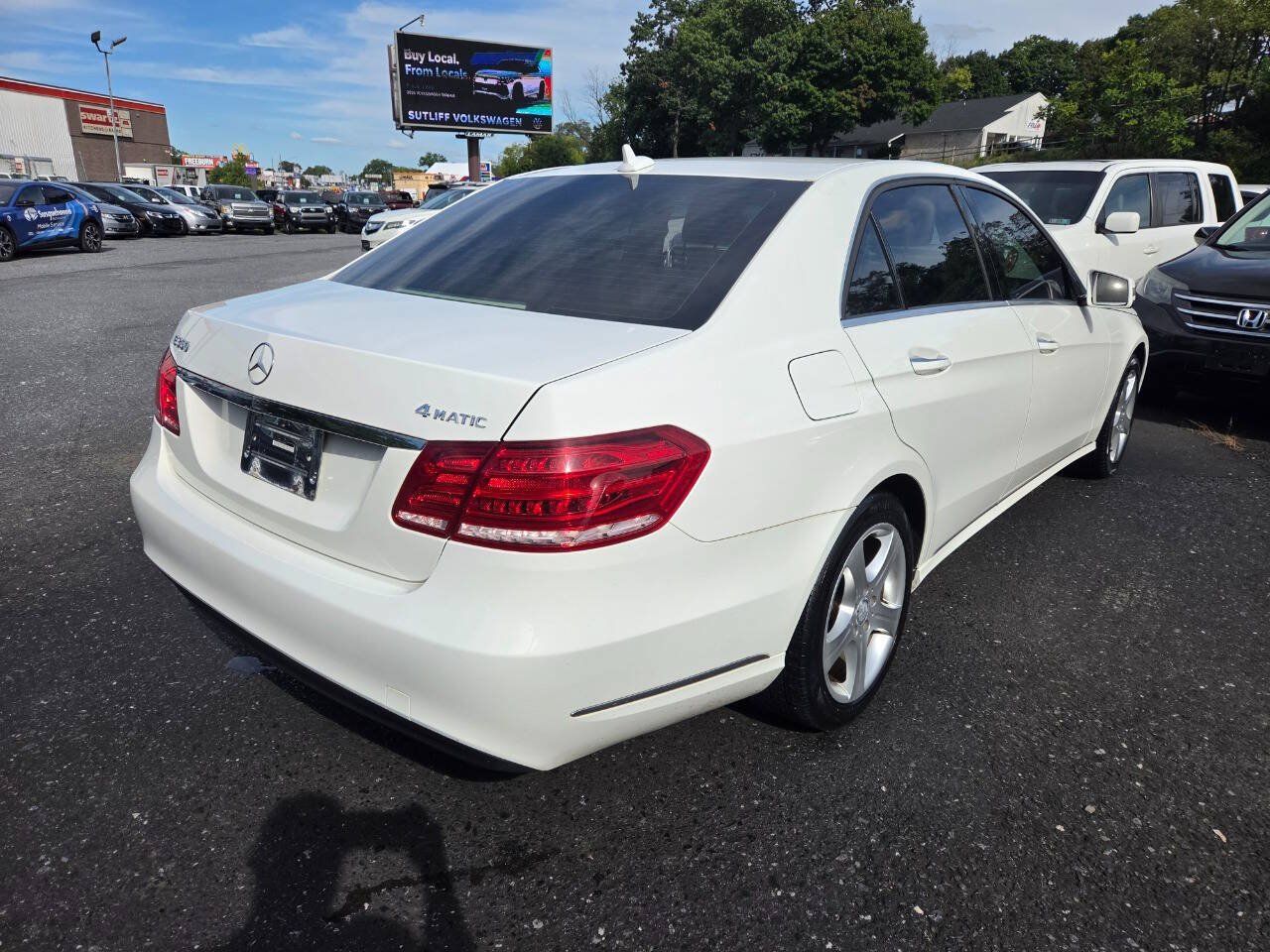 Used 2014 Mercedes-Benz E 350 4MATIC Sedan w/ Premium 1 Package image 5