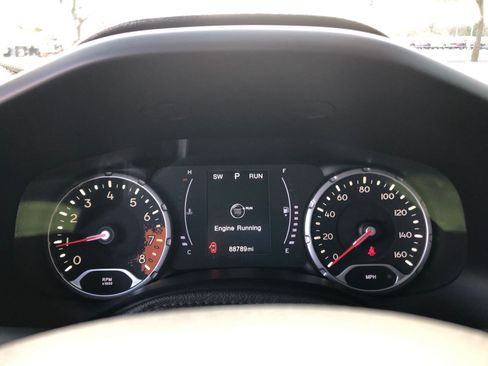 Used 2018 Jeep Renegade Latitude image 26