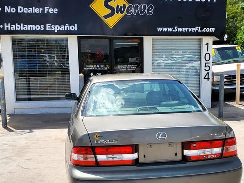 Used 2001 Lexus ES 330 FWD image 13