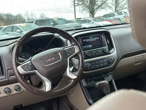 Used 2018 GMC Canyon SLT w/ Driver Alert Package image 13