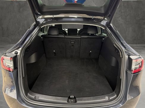 Used 2022 Tesla Model Y Performance image 12