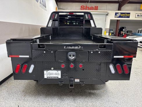 Used 2022 Ford F350 Platinum w/ FX4 Off-Road Package image 51