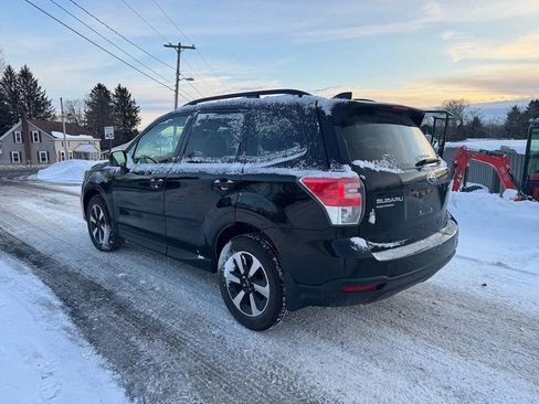 Used 2018 Subaru Forester 2.5i Limited image 2