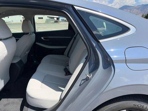 Used 2025 Hyundai Sonata SEL FWD image 25