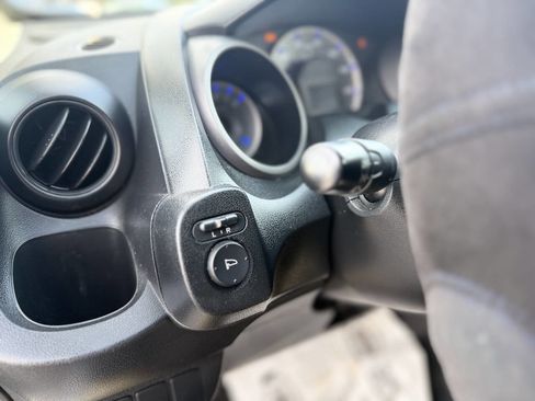 Used 2009 Honda Fit Base 4dr Hatchback 5A image 12