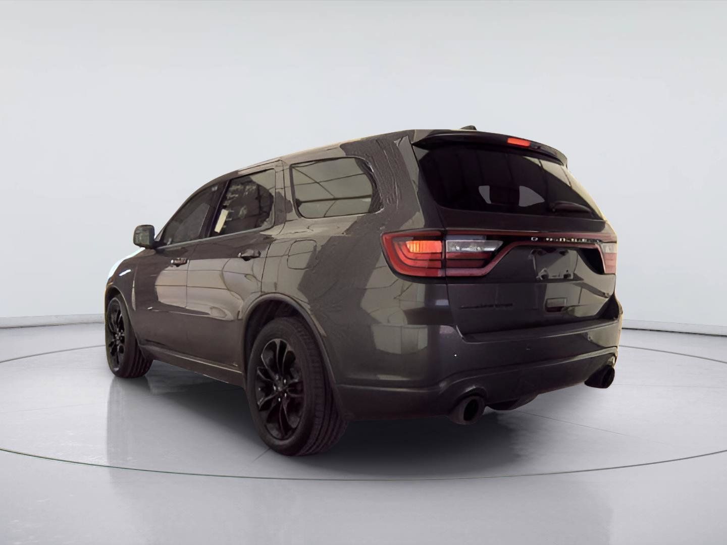 Used 2020 Dodge Durango R/T w/ Blacktop Package RWD image 3