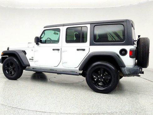 Used 2019 Jeep Wrangler Unlimited Sport image 7