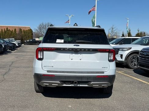 New 2026 Ford Explorer Active w/ Active Comfort Package image 7