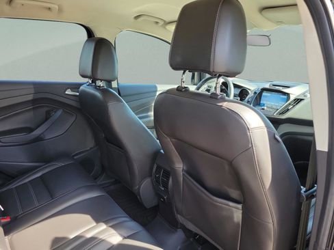 Used 2017 Ford Escape SE w/ SE Leather Comfort Package image 24