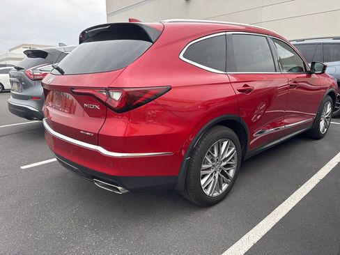 Certified 2024 Acura MDX SH-AWD w/ Advance Package image 5