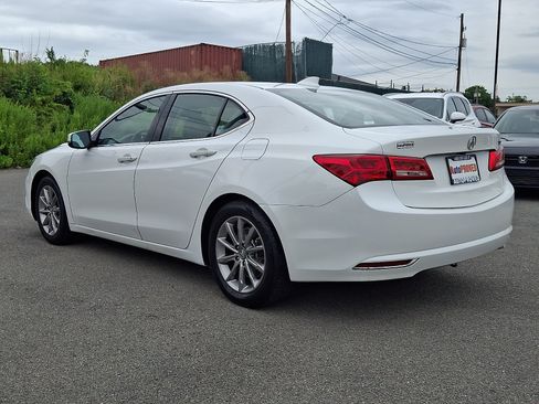 Used 2019 Acura TLX w/ Technology Package FWD image 4