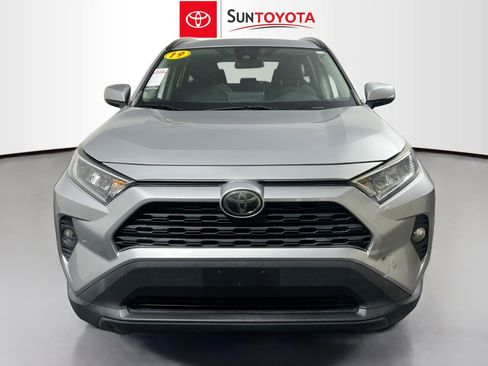 Used 2019 Toyota RAV4 XLE image 10