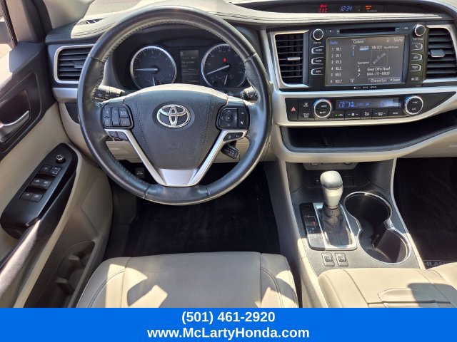 Used 2018 Toyota Highlander XLE FWD image 14