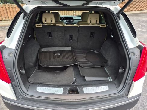 Used 2019 Cadillac XT5 Luxury FWD image 9