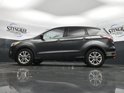 Used 2017 Ford Escape SE FWD image 28