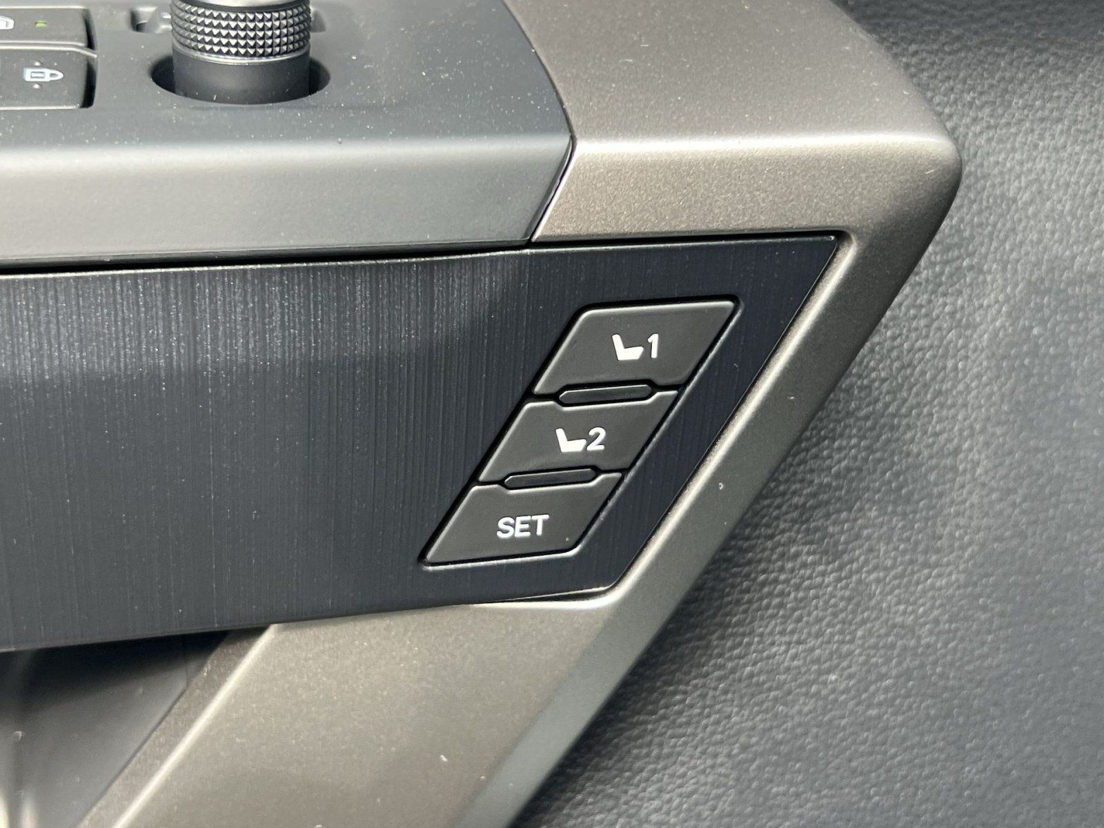 New 2026 Toyota Sequoia Platinum AWD/4WD image 24