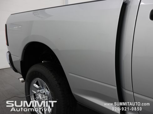 New 2026 RAM 3500 Tradesman AWD/4WD image 26